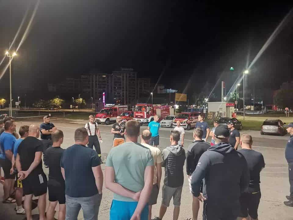 Prostovoljni gasilci iz Velenja na pomoč Krasu.