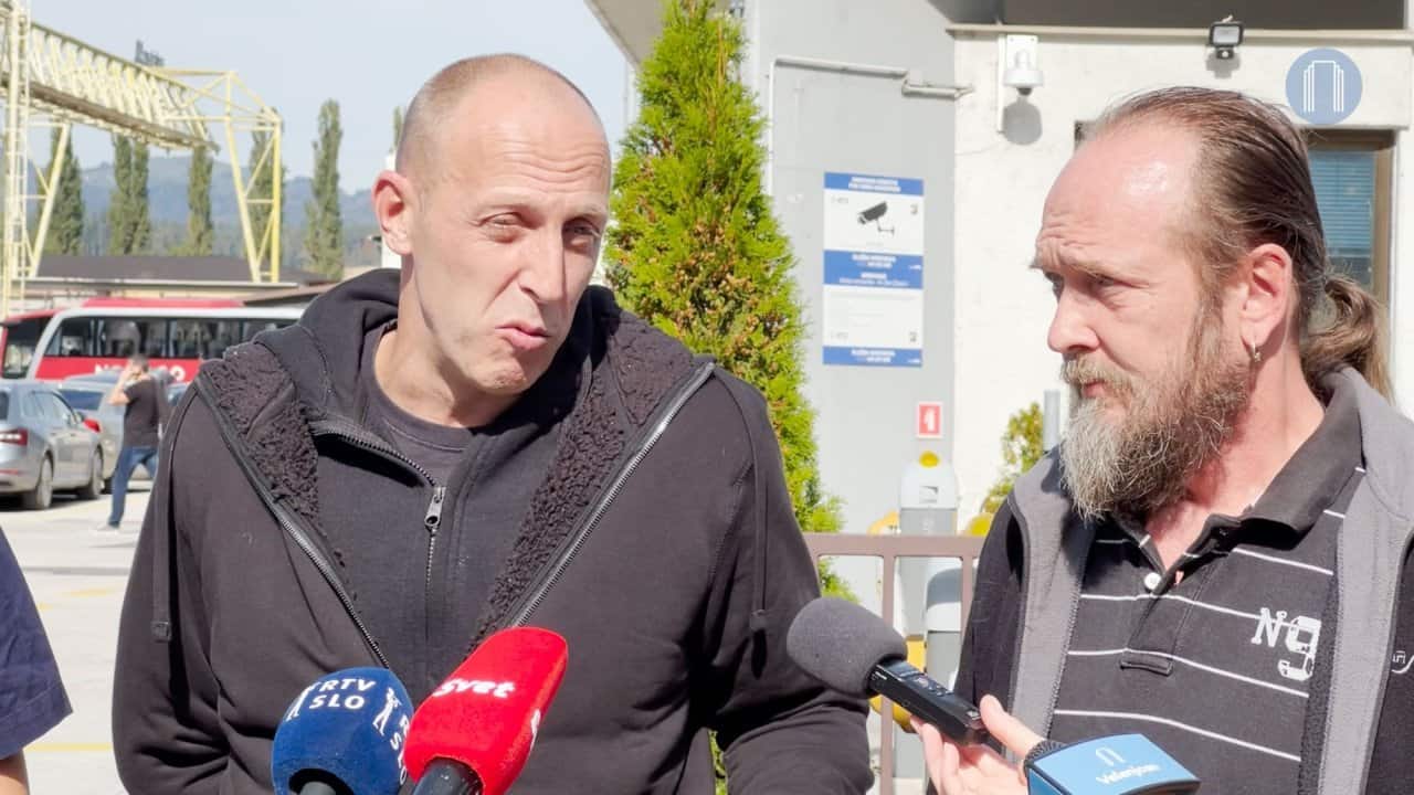 VIDEO: Knapi s kazensko ovadbo zoper premogovnik in s peticijo za ponovno zaposlitev Bećarevića