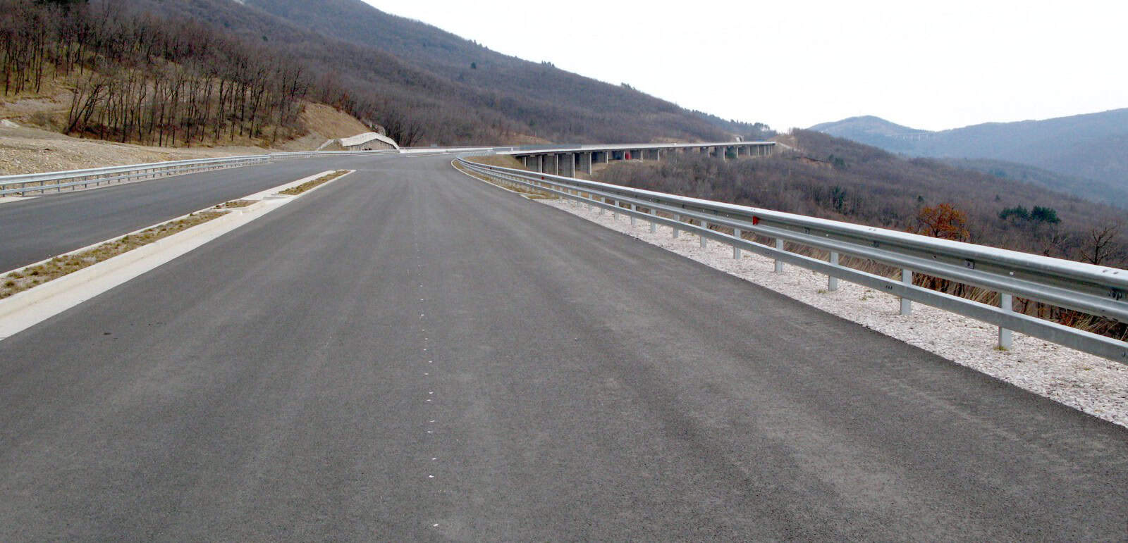 Ministrica Bratušek: Rok odprtja odseka hitre ceste med Velenjem in Slovenj Gradcem ostaja junij 2028