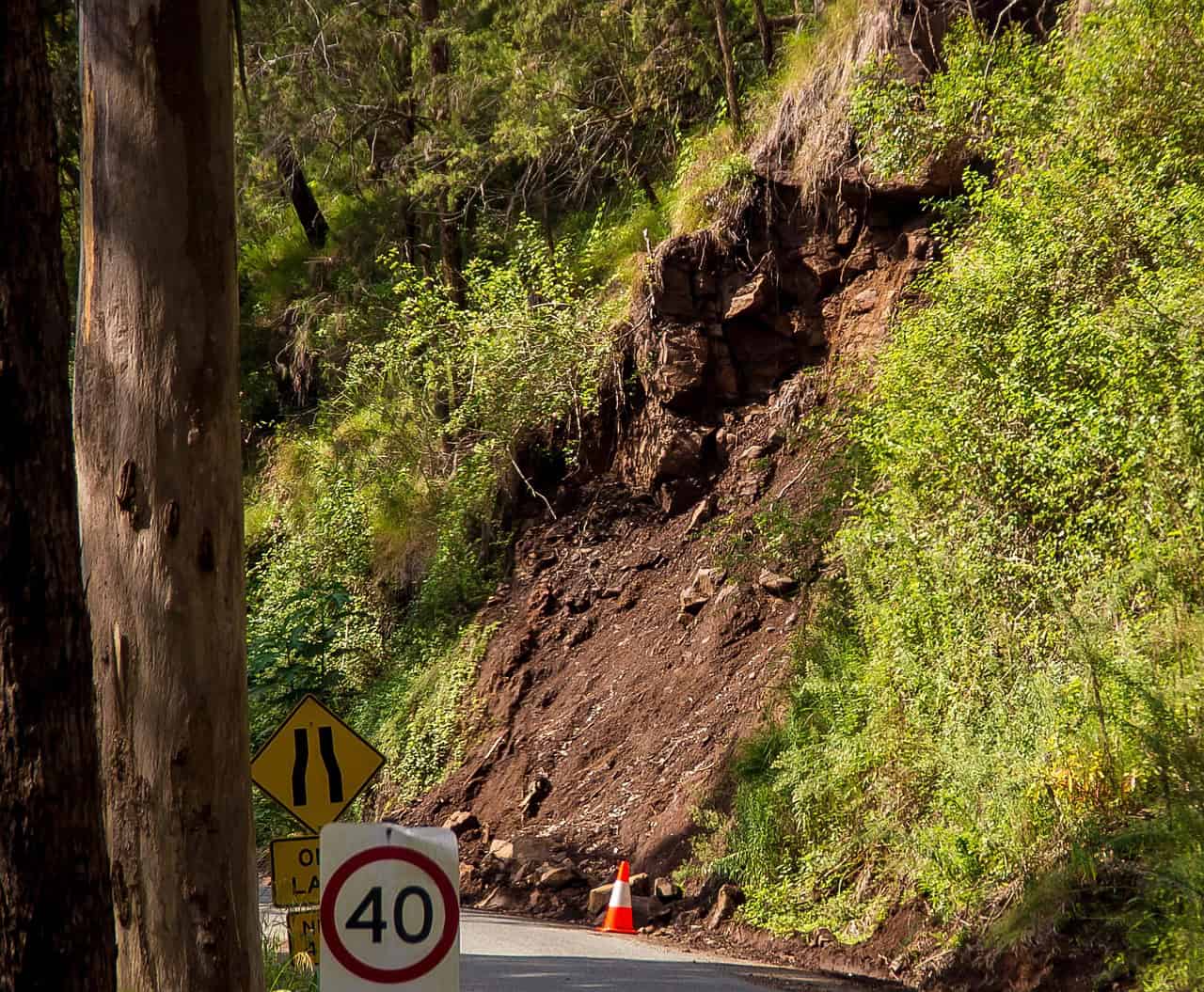 landslide-2819155_1280