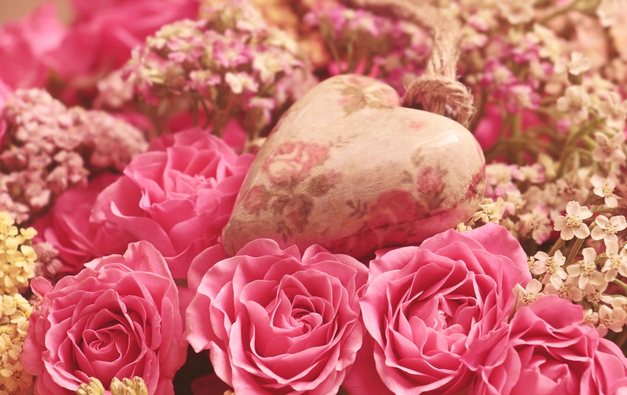 valentines-day-3699995_1280