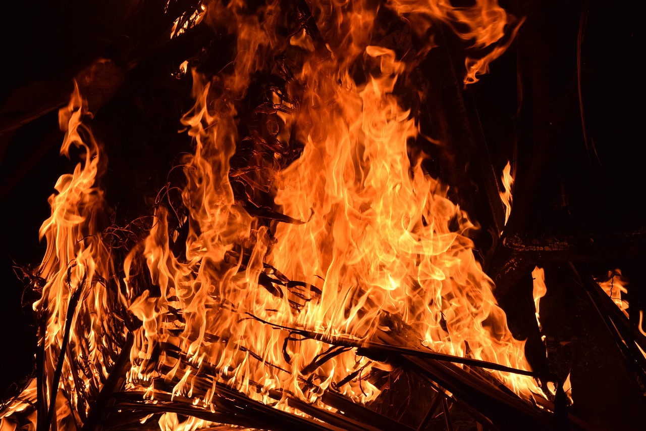 fire-2197606_1280