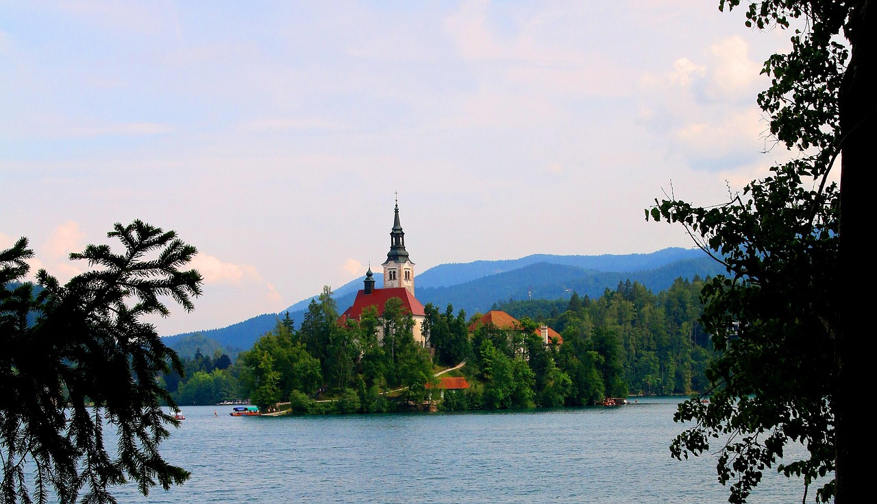 slovenian-7383401_1280