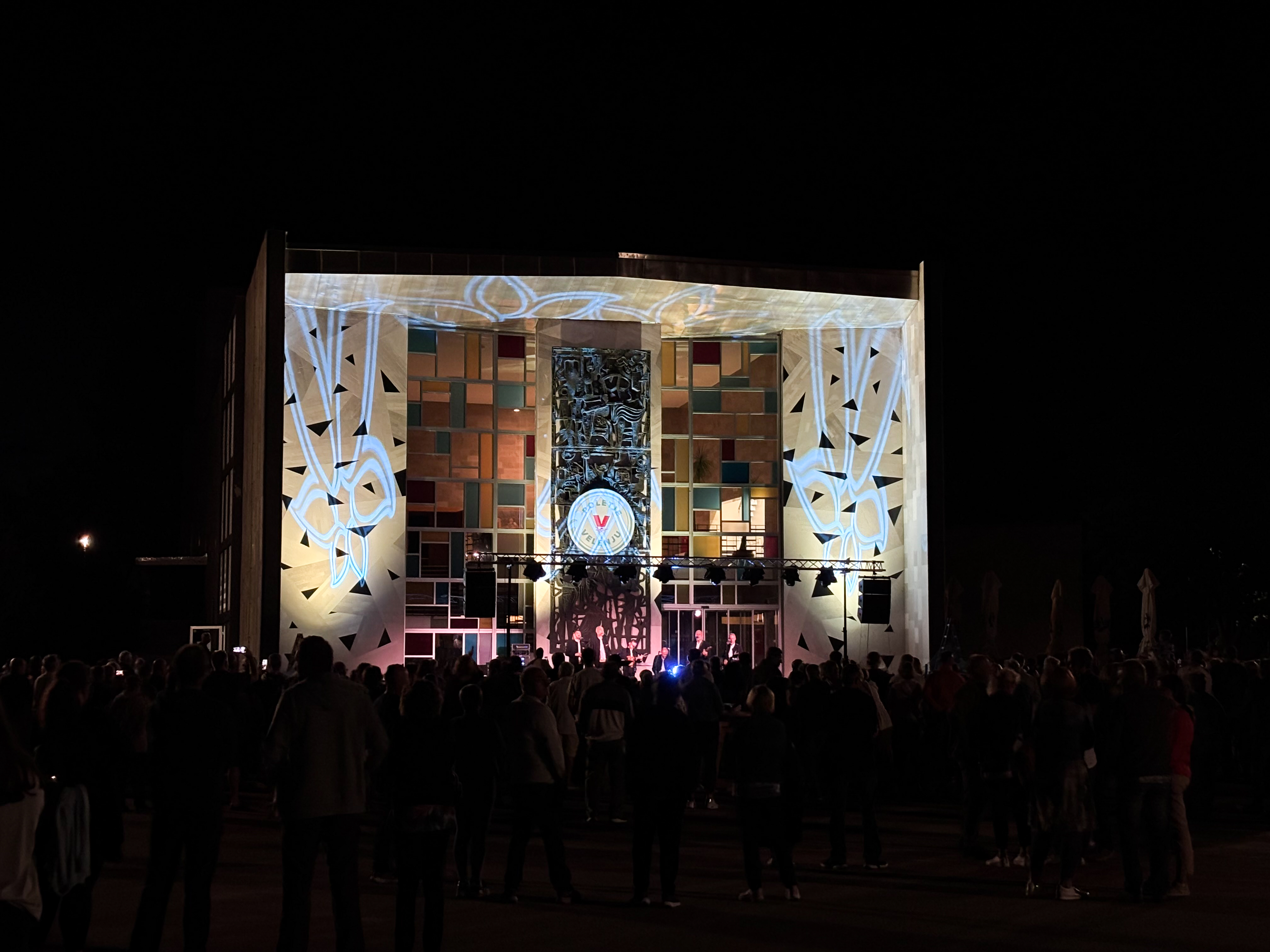 DOm kulture Velenje, poletje v Velenju knmedia