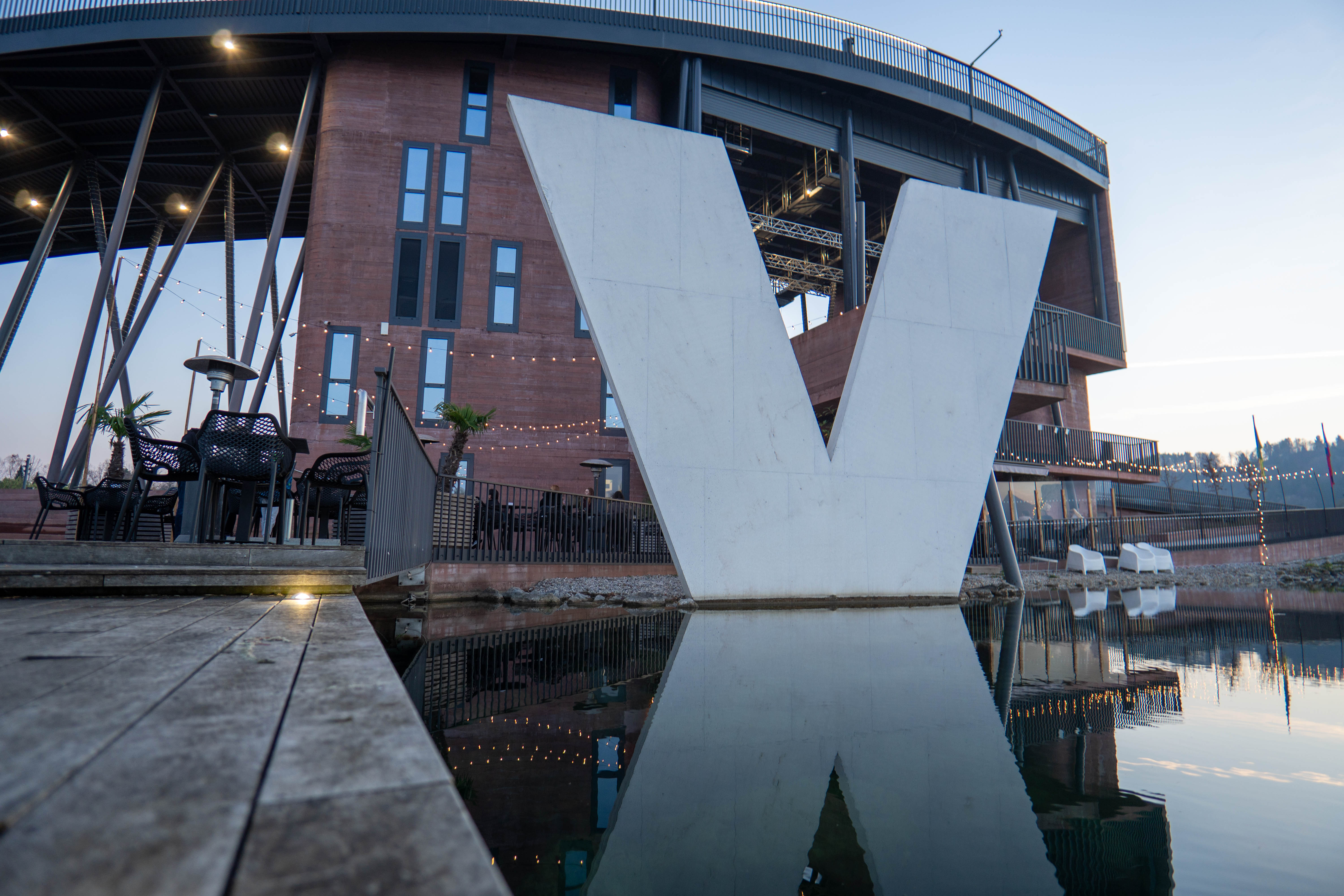 (FOTO in VIDEO) Vista bar s svežo energijo, vizijo in občutkom