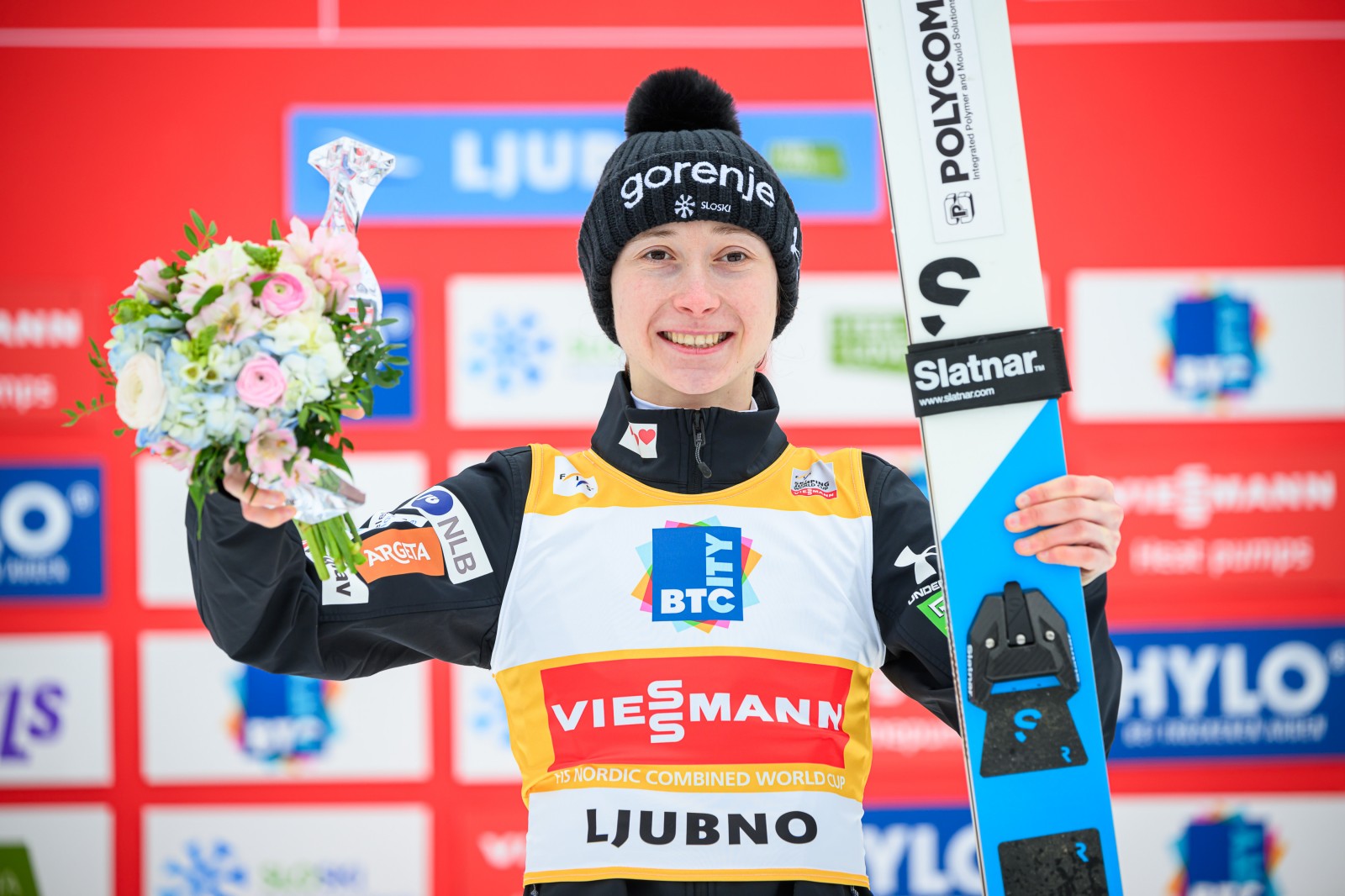 Svetovni pokal v smucarskih skokih, zenske.
Slovenska smucarska skakalka Nika Prevc.