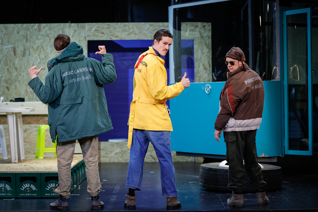 Uprizoritev gledališkega besedila Kokkola avtorice Lee Klemole v režiji Žive Bizovičar in v izvedbi ansambla SLG Celja, v Celju, Slovenija, 24. marca 2025.  foto: Uroš Hočevar za SLG Celje